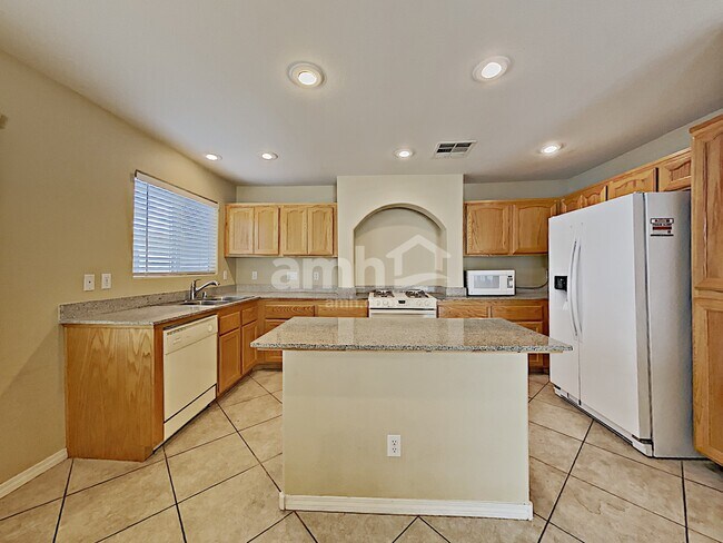 Building Photo - 7446 Celosia St