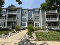 Building Photo - 671 St Andrews Pl