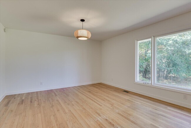 Building Photo - 2897 Wagener Rd