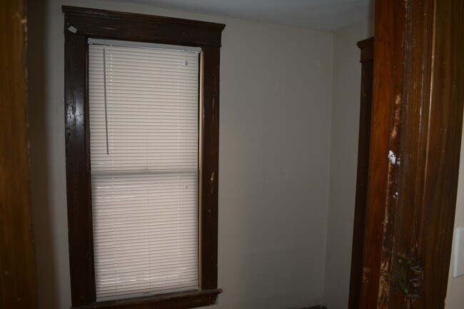 Building Photo - 1309 Middle Ave