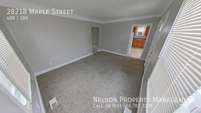 Building Photo - 28218 Maple St