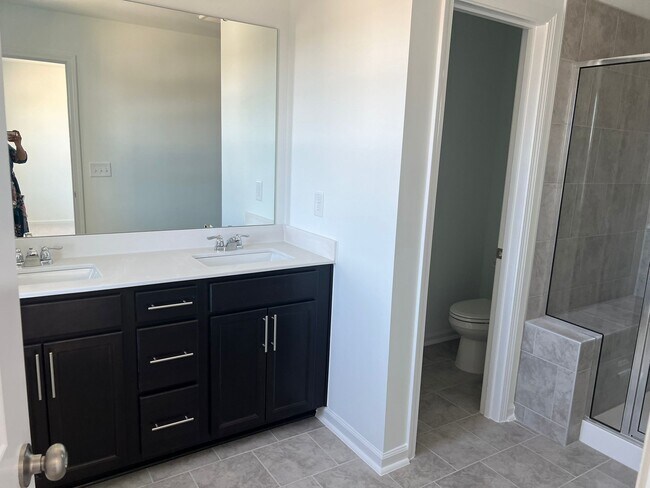 Building Photo - 1456 Jay Rd