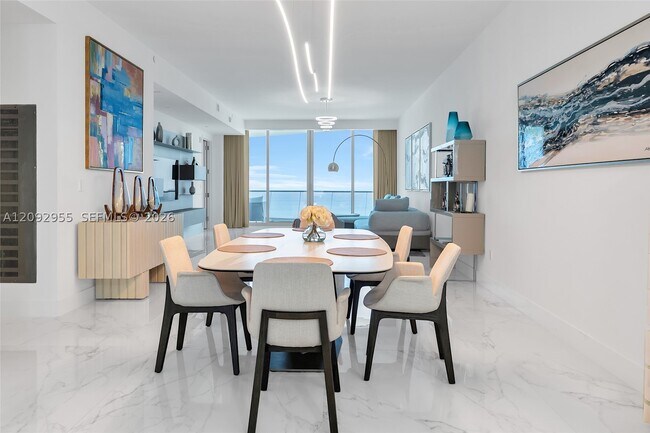 Building Photo - 16901 Collins Ave