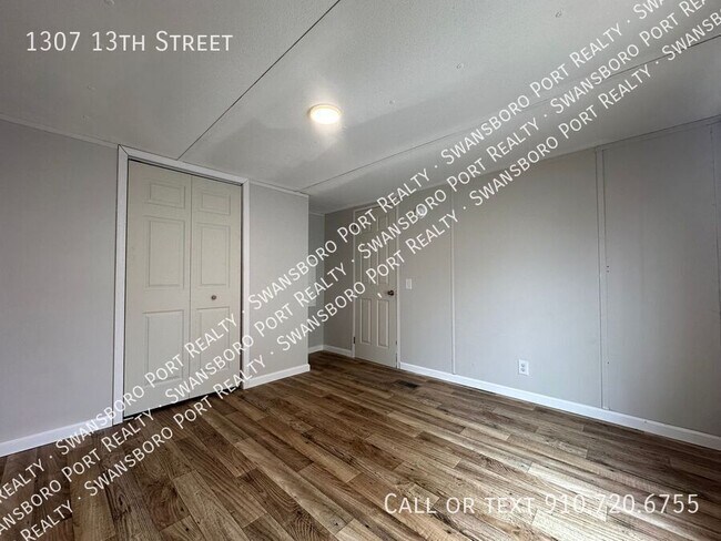 Building Photo - 1307 13th St