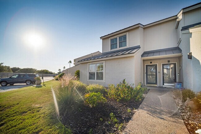 Building Photo - 1902 Bayhouse Dr