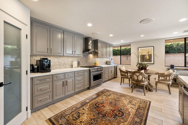 Building Photo - 76 Princeton Dr