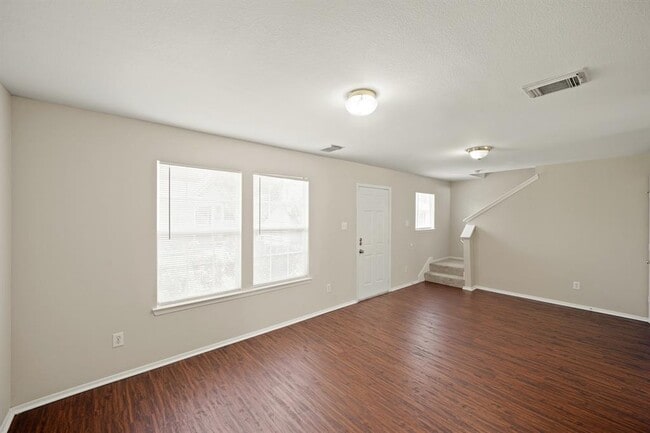 Building Photo - 1521 Nichole Woods Dr