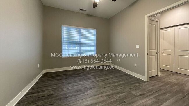 Building Photo - Brighton Crossing Apartments - Available N...
