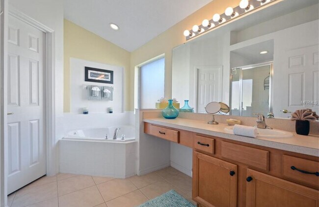 Building Photo - 100 Stella Pass