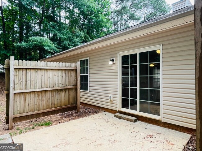 Building Photo - 108 Philmont Ct
