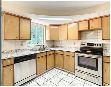 Building Photo - 4239 Ridgefield Ave