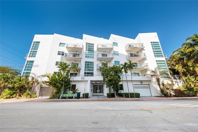 Building Photo - 7700 Collins Ave