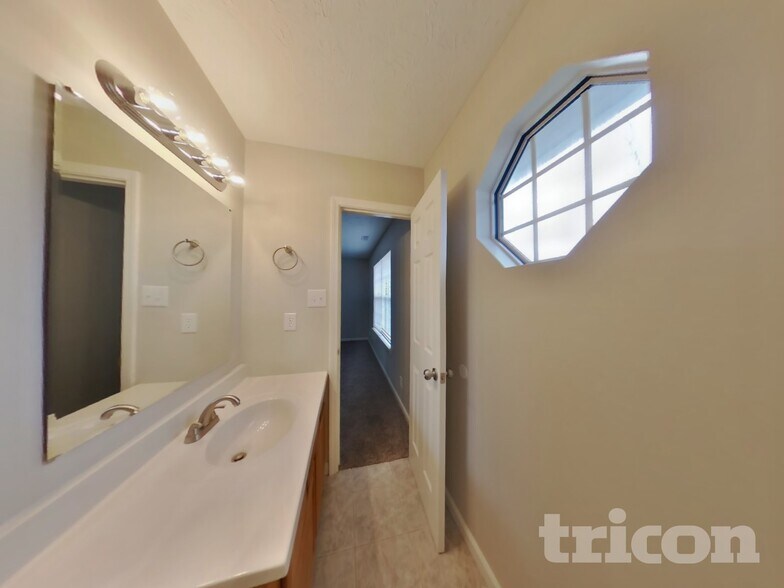 Building Photo - 1712 Beckenbauer Ln