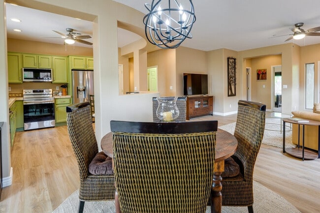 Building Photo - 2501 W Myopia Ct