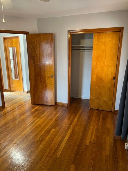 Building Photo - 6125 Ridge Rd.