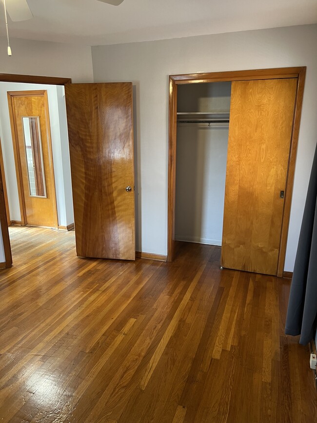 Building Photo - 6125 Ridge Rd.