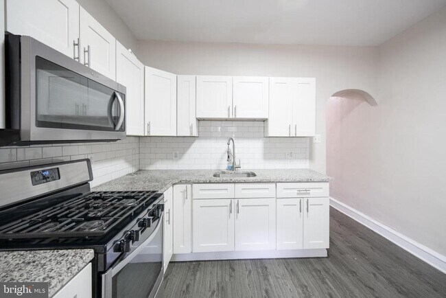 Building Photo - 5847 Willows Ave