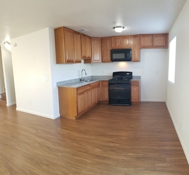 Building Photo - 145 Brookridge Dr