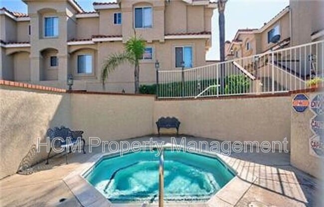 Building Photo - 201 Laurel Ave