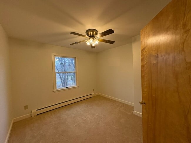 Building Photo - Solid Brick Rancher in Greencastle