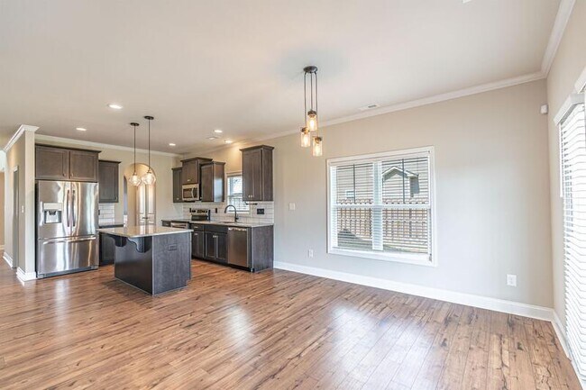 Building Photo - 151 Titleist Ct