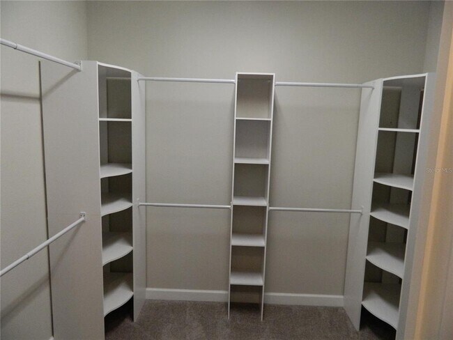 Building Photo - 1330 Bolton Pl