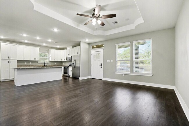 Building Photo - 3442 Noah St