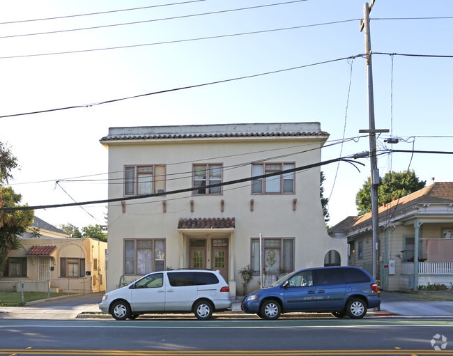 Building Photo - 420-426 W San Fernando St