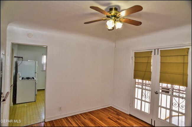 Building Photo - 815 Ellis St