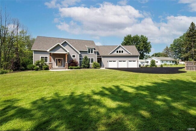 Primary Photo - 8861 Shellman Dr