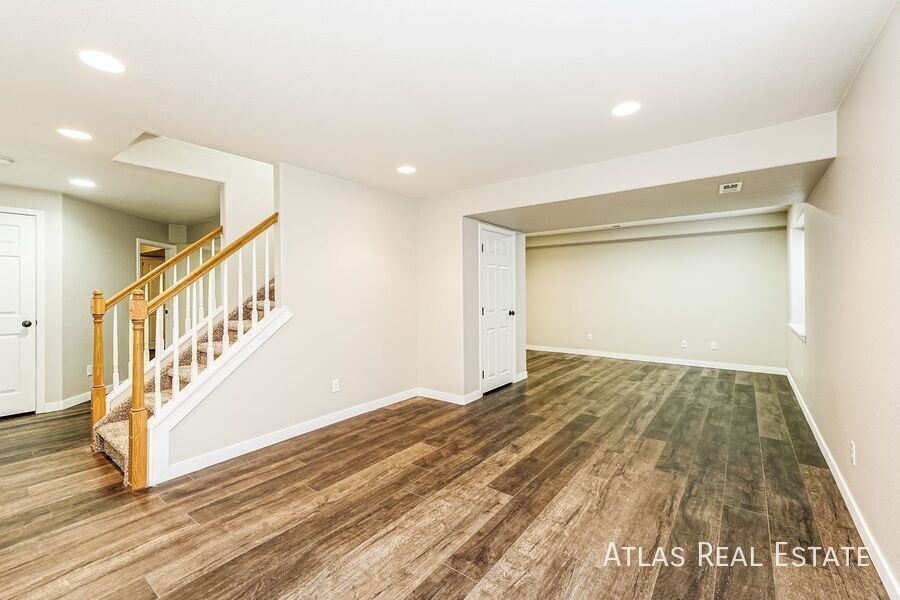 Building Photo - 3881 Pronghorn Meadows Cir