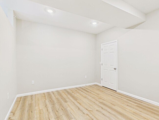 Building Photo - 1402 N 3rd St