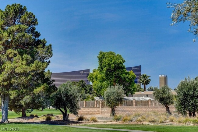 Building Photo - 2999 Bel Air Dr