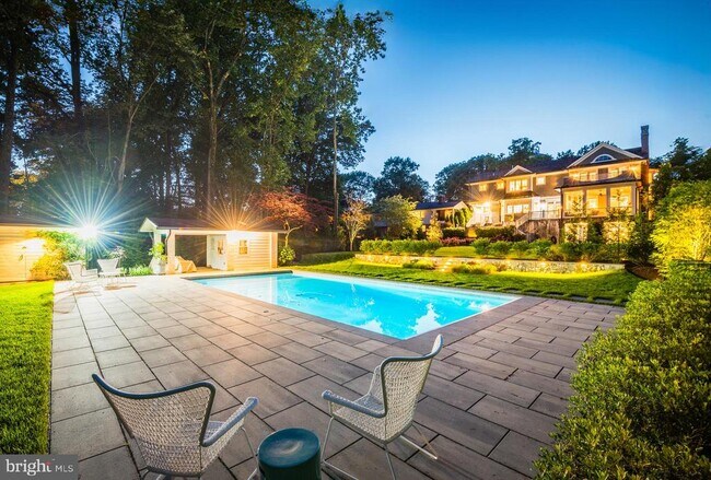 Building Photo - 5600 Brite Dr