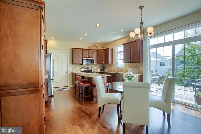 Building Photo - 834 Northern Spy Dr