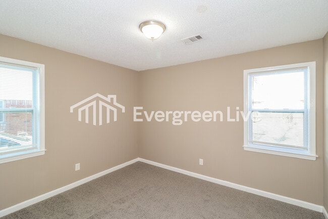 Building Photo - 4654 Chuck Ave