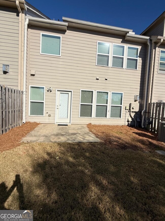 Building Photo - 1219 Fischer Trace