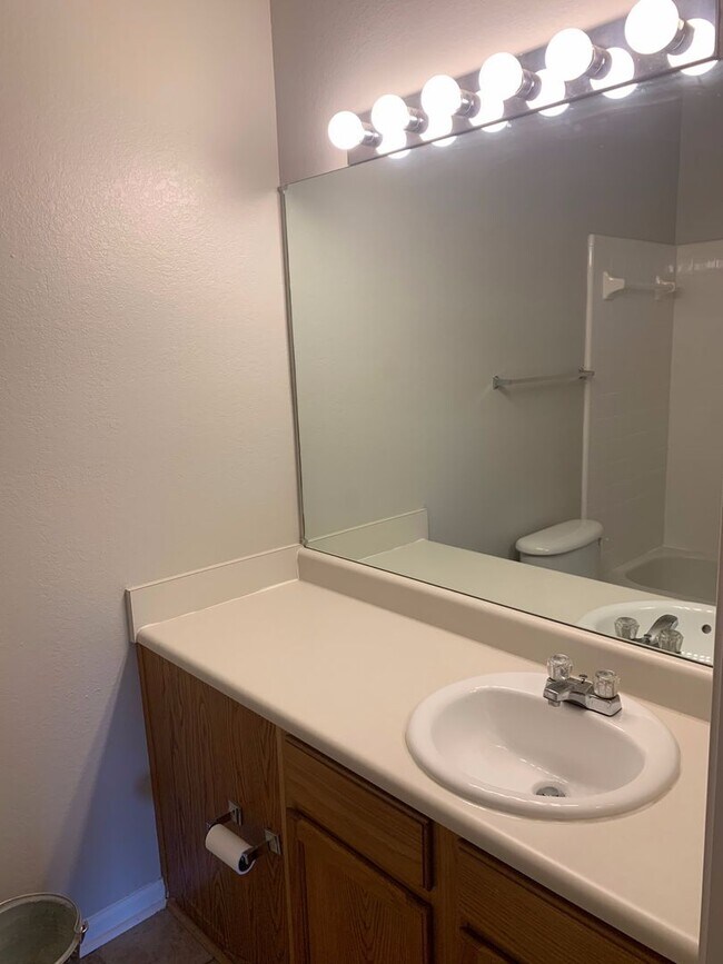 Building Photo - Longleaf Villas