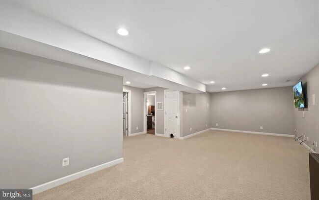 Building Photo - 16379 Covey Cir