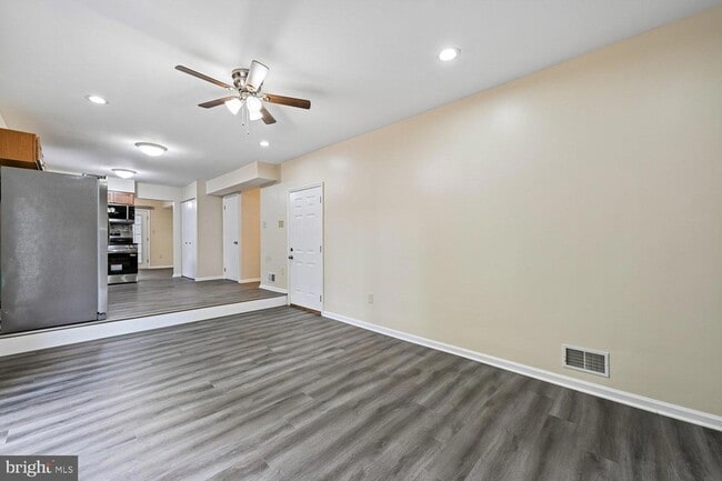 Building Photo - 8805 Bolero Ct