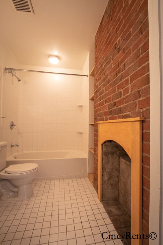 Building Photo - 61 Mulberry St