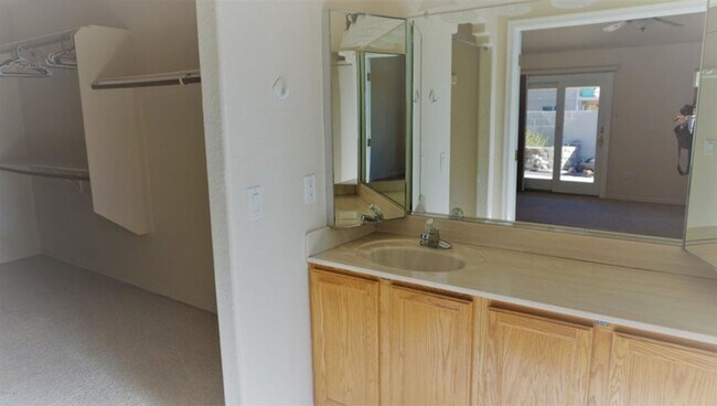 Building Photo - 4408 La Corte Dr