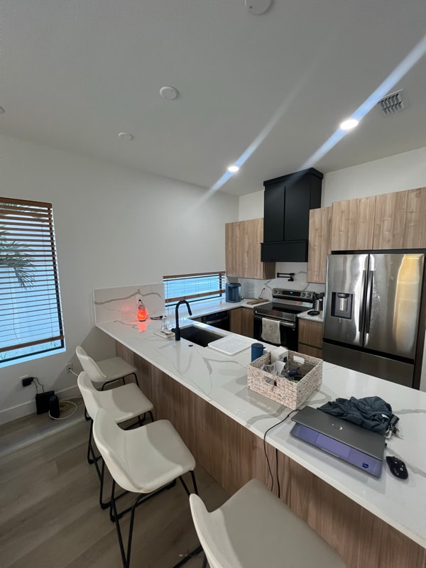 Building Photo - 1627 9th Ave N