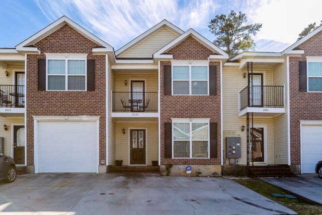 Primary Photo - 2032 Reserve Ln