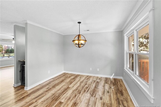 Building Photo - 505 Cross St