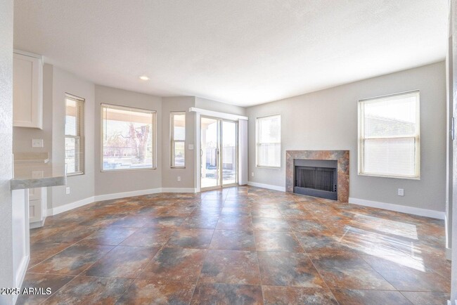 Building Photo - 15039 S 28th St