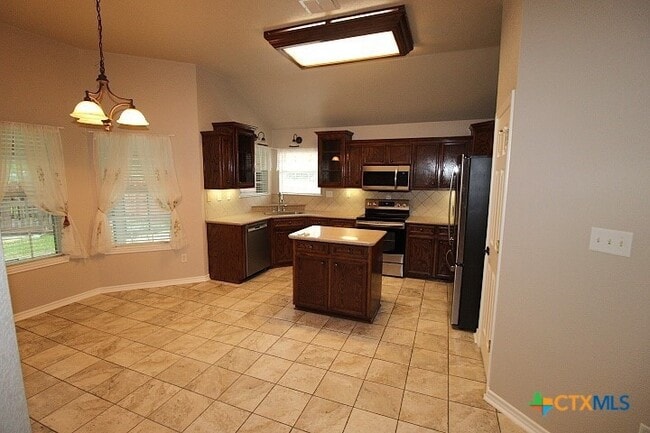 Building Photo - 603 Mustang Trail