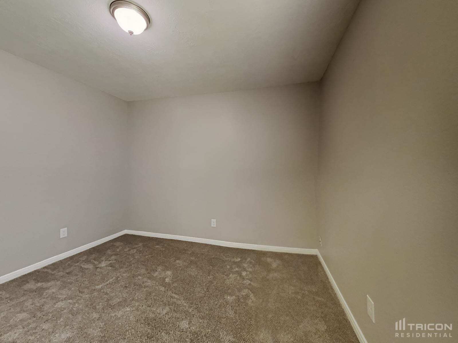 Building Photo - 16333 Sun View Ln