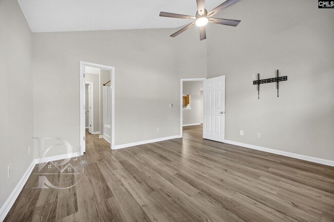 Building Photo - 815 Chablis Dr