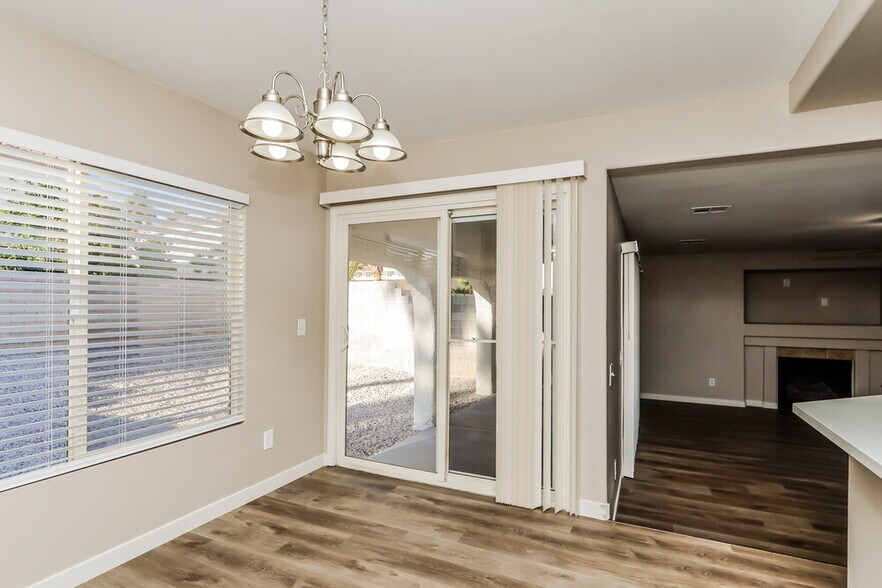Building Photo - 951 Ostrich Fern Ct
